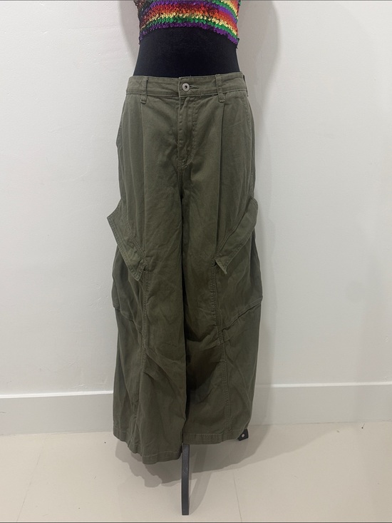Dazy Pants - Wide-Leg Olive Cargo Pants with Utility Pockets